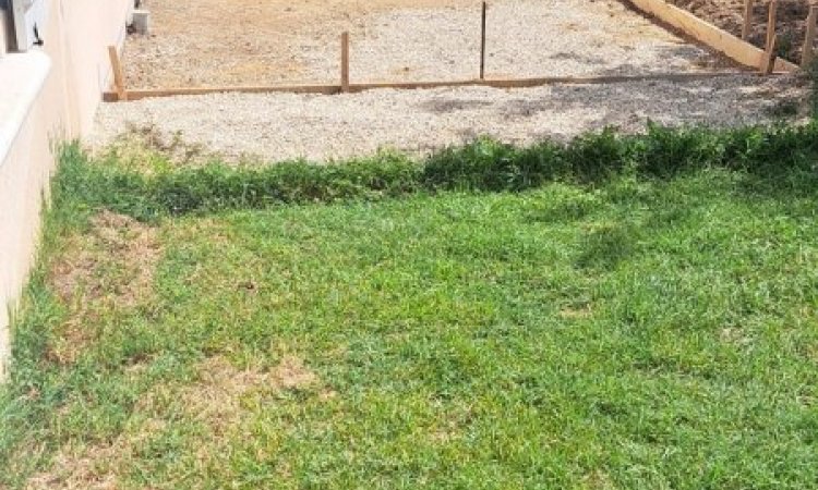 Réalisation d'un terrassement et d'une dalle en béton de 8.5x3.5 à Belleville-en-Beaujolais