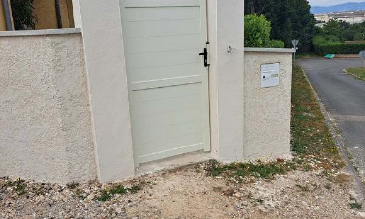 Pose de mur et portail - Belleville-en-Beaujolais - M3 Maçonnerie